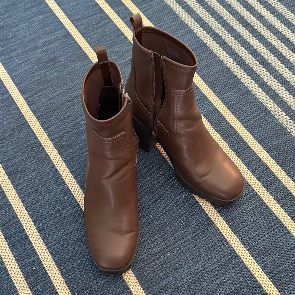 ALDO Women's Brown Leather Ankle Boots - Classic Block Heel
